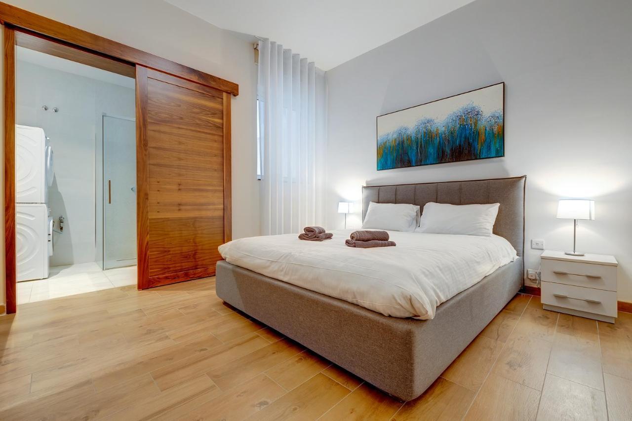 Luxury Apartment With Valletta And Harbour Views Sliema Exterior foto
