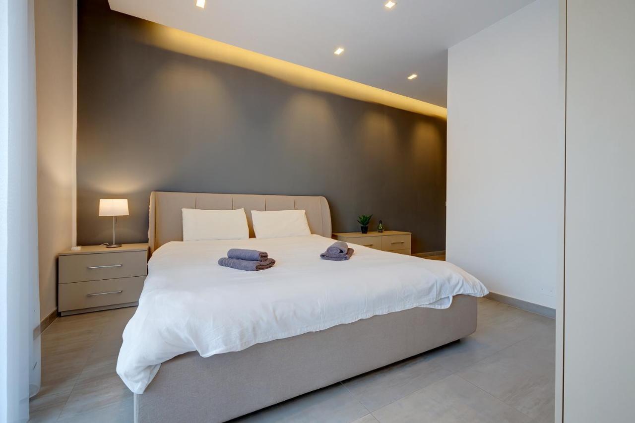 Luxury Apartment With Valletta And Harbour Views Sliema Exterior foto