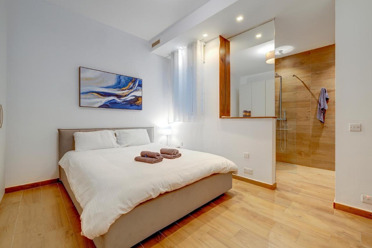 Luxury Apartment With Valletta And Harbour Views Sliema Exterior foto